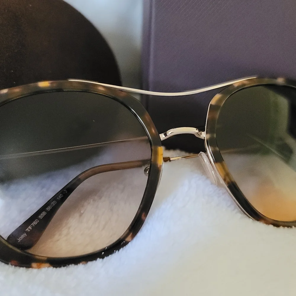 Tom Ford Sunglasses - Picture 8 of 12